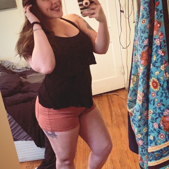 Meet your Posher, Nickie - Picture 3 of 3